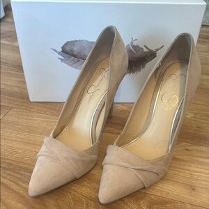 Jessica Simpson Powder Nude Suede Pumps